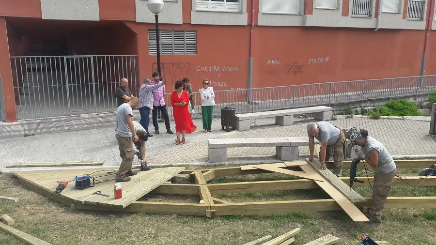 Trabajos en la nueva zona verde en O Rego da Bidueira