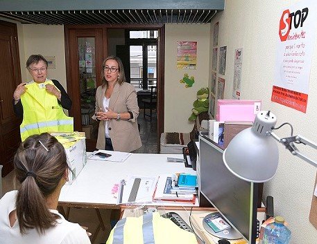 A conselleira de Infraestruturas e Mobilidade, Ethel Vázquez, coa delegada de Stop Accidentes en Galicia, Jeanne Picard.
Foto: Moncho Fuentes / AGN A Coruña
