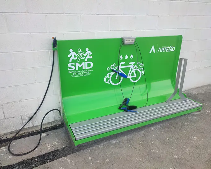 Instalaci&oacute;n de bicicletas que podr&iacute;a replicarse en m&aacute;s parroquias de Arteixo