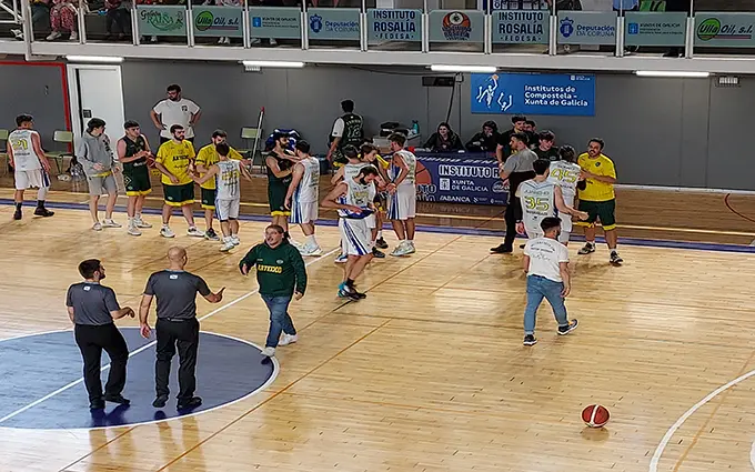 El Club Baloncesto Arteixo asciende a primera divisi&oacute;n