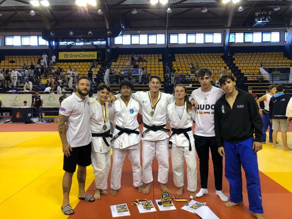 Membros do Judo Club Arteixo desprazados á Supercopa de España Junior de Judo.