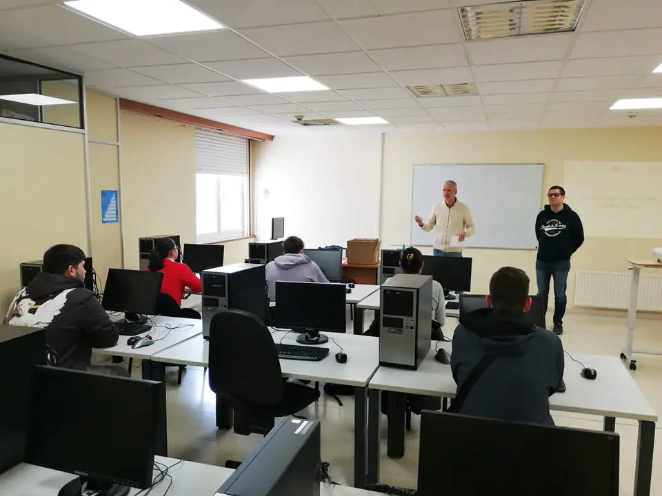 Curso de COGAMI para j&oacute;venes con discapacidad.