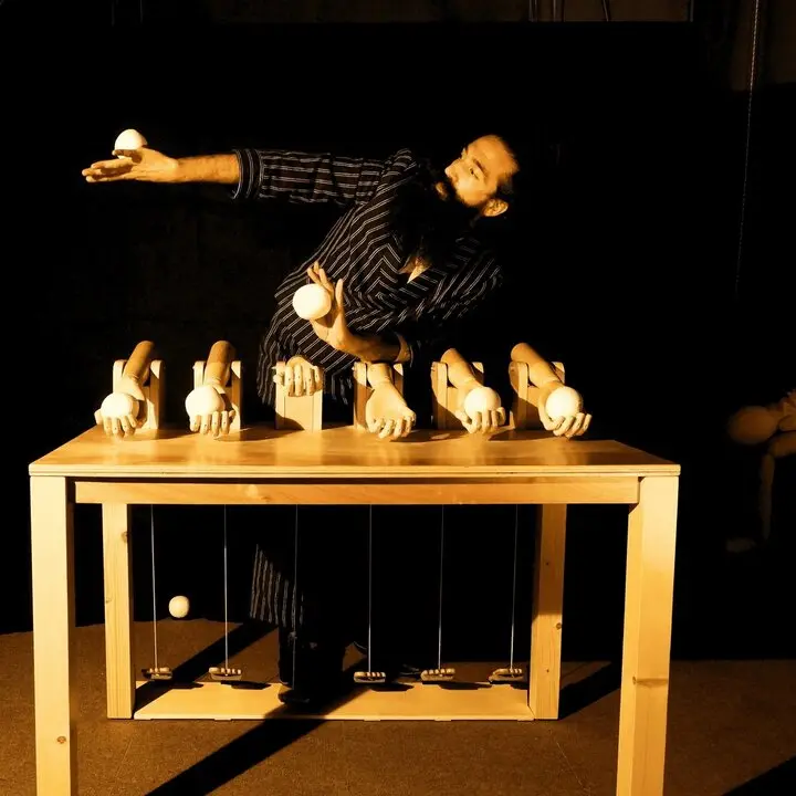 "Compa&ntilde;a", el nuevo espect&aacute;culo de Xampatito Pato, llega al Auditorio Arteixo.