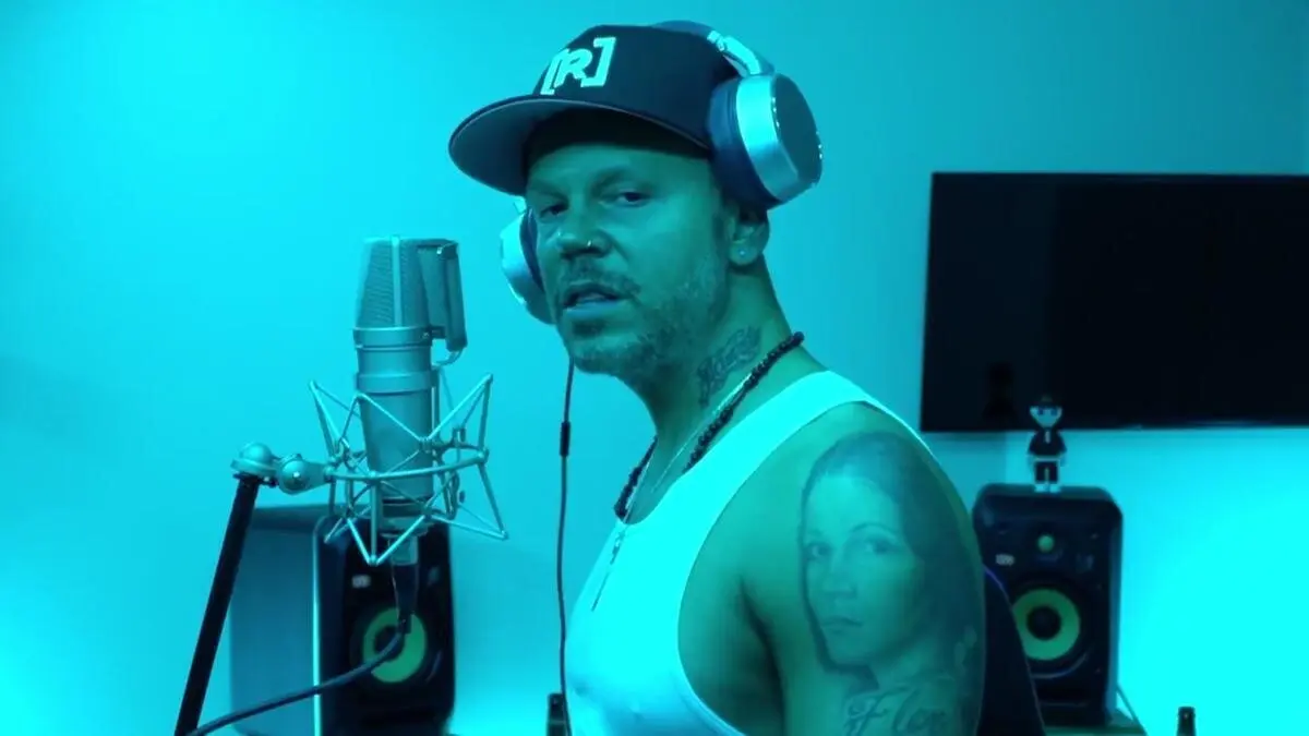 Residente en su sesi&oacute;n con Bizarrap.