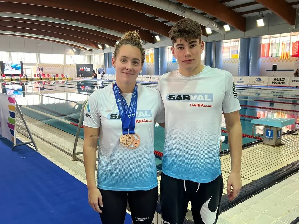 Paula Otero y Mateo Garc&iacute;a en el Campeonato de Espa&ntilde;a de Larga Distancia de Nataci&oacute;n.