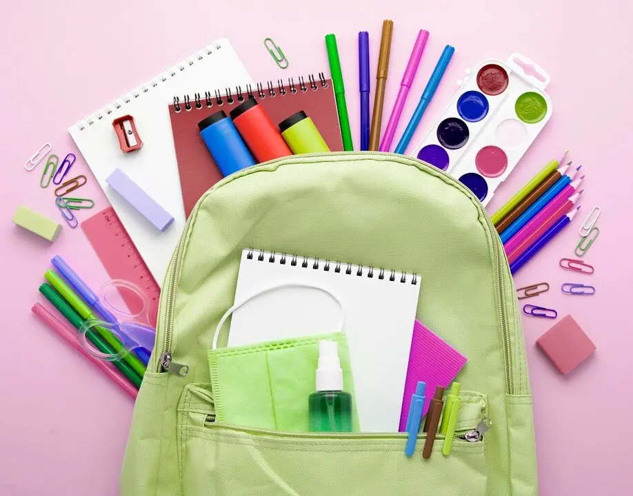 Plazo de solicitud de ayudas para la compra de libros y material escolar.