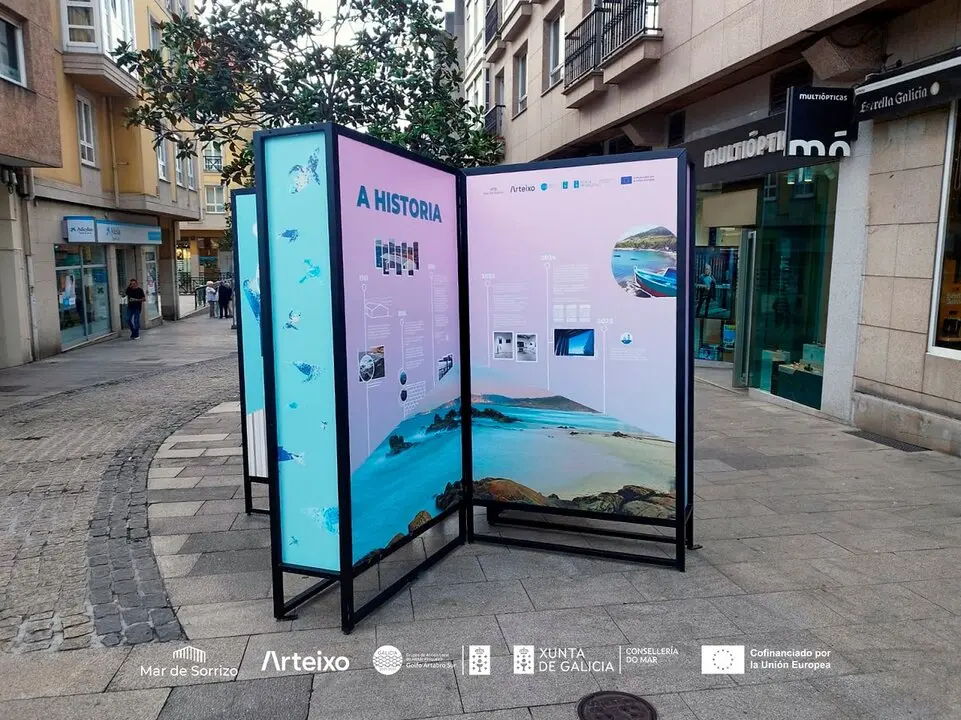 Exposici&oacute;n del Museo Mar de Sorrizo en las calles de Arteixo.