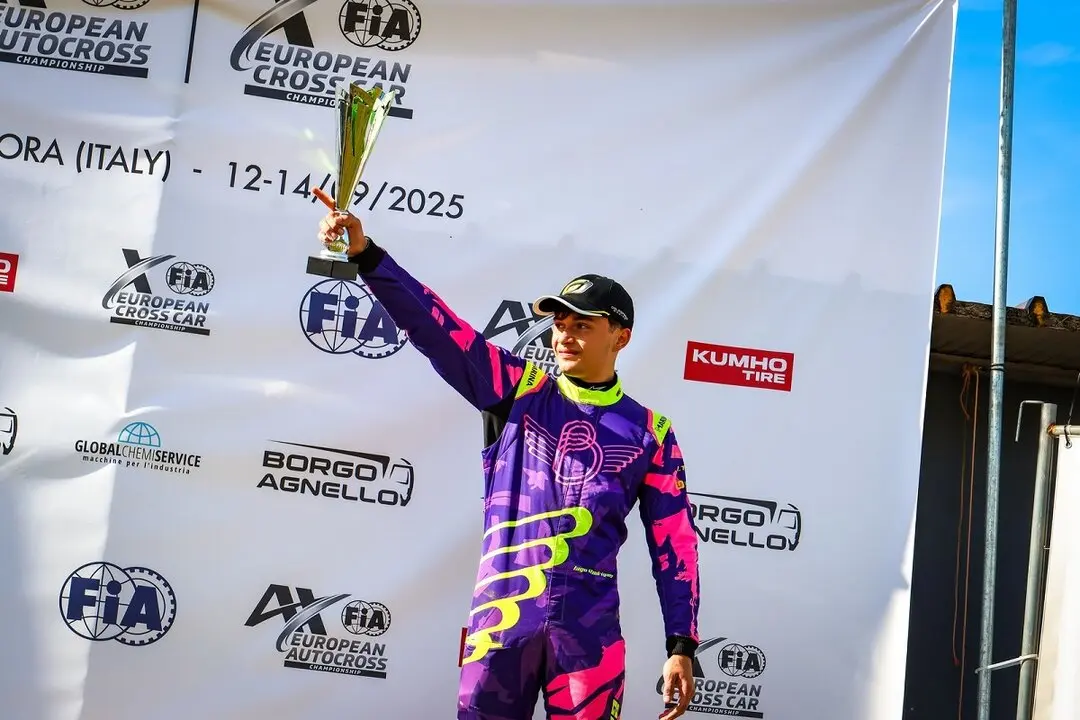Iago Rodr&iacute;guez, tercero en el Campeonato de Europa de Autocross.