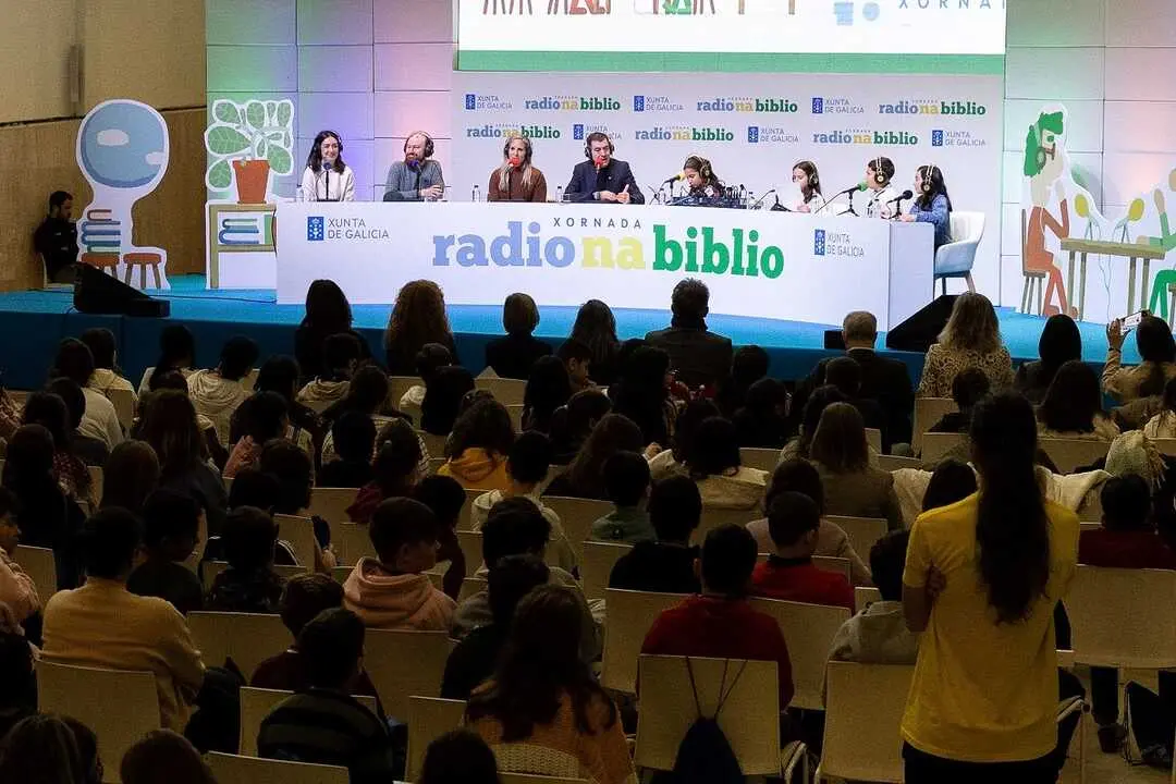 Primer encuentro de centros del programa "Radio na Biblio".