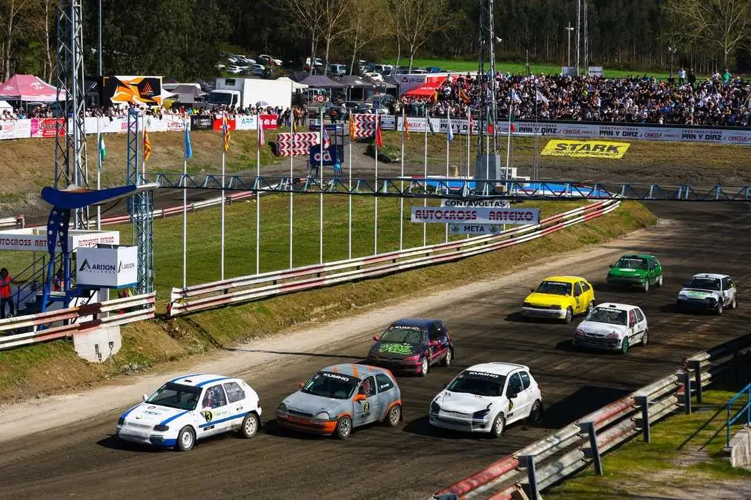 El Autocross gallego arranca la temporada en Arteixo.