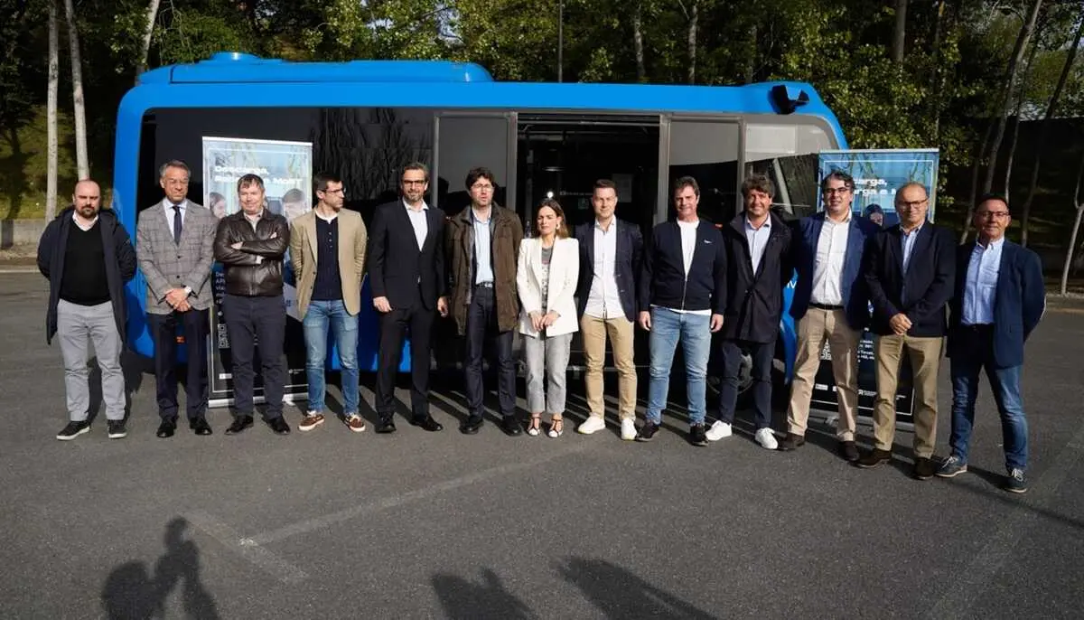 Arteixo acoge la presentaci&oacute;n de la plataforma MoBT.