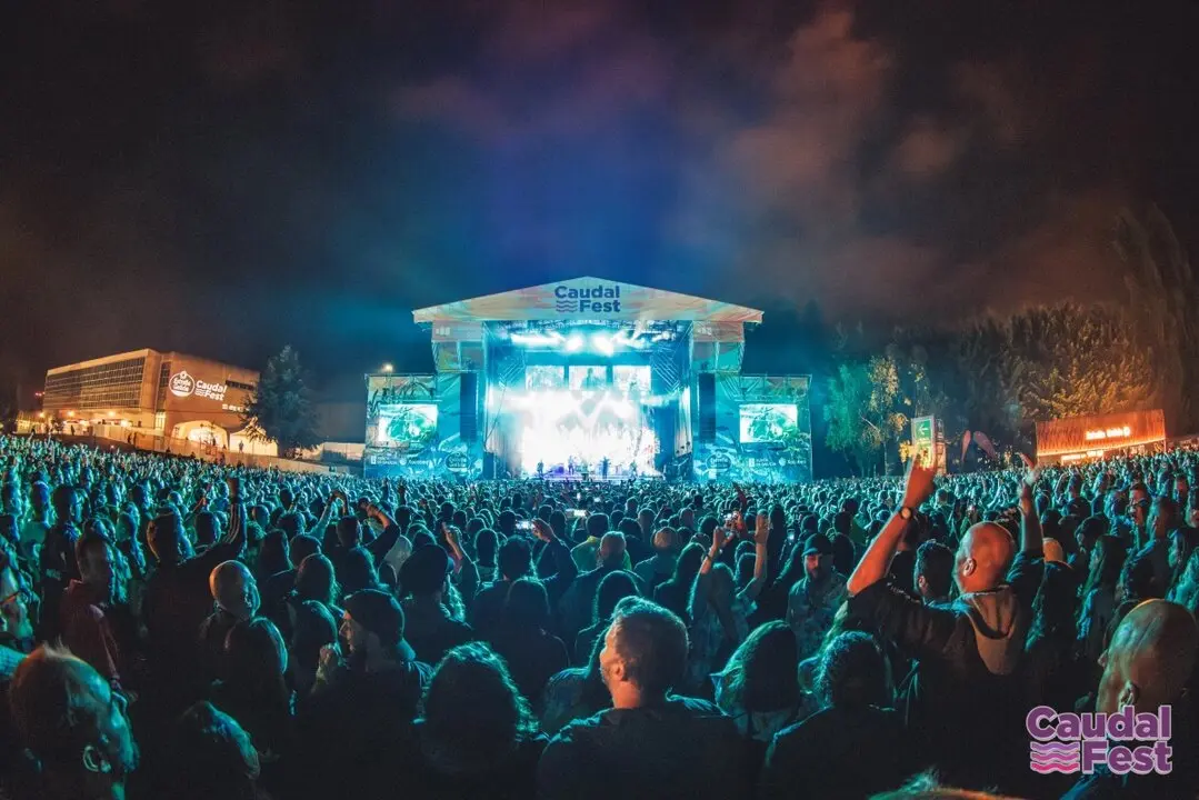 Caudal Fest 2026 anuncia nuevas incorporaciones y revela su programaci&oacute;n diaria.