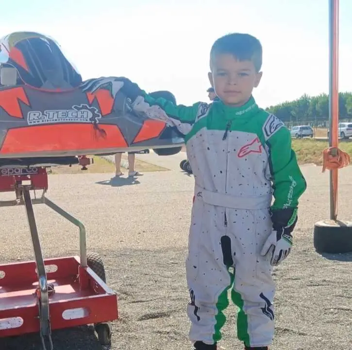 El piloto arteix&aacute;n &Aacute;lex Fern&aacute;ndez se mantiene en la lucha por el t&iacute;tulo de Castilla y Le&oacute;n de Karting.