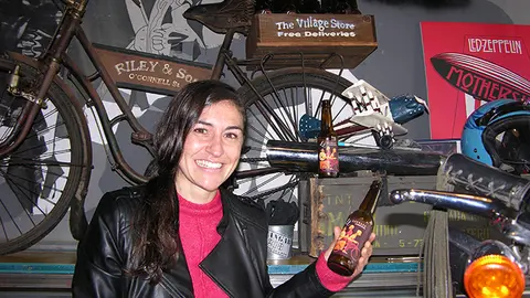 Marta Gal&aacute;n propietaria de Al&eacute; Al&eacute; cerveza natural