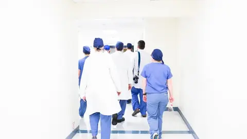Abierta convocatoria especialidad enfermer&iacute;a pedi&aacute;trica en el Sergas