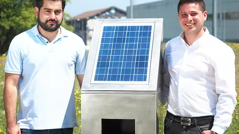 dosificador solar de hidroalcohol inventado en Lugo 