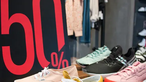comercio de Arteixo en per&iacute;odo de rebajas