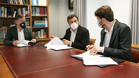 firma de acuerdo en la Diputaci&oacute;n provincial de A Coru&ntilde;a