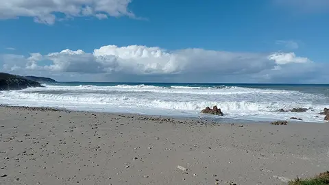 Valcobo una de las playas con bandera zul
