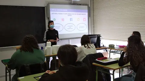 obradoiro contra la violencia de x&eacute;nero dixital nos IES de concello de Arteixo