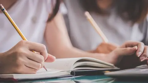 becas ministerio estudios