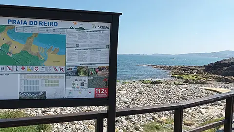 relleno de arena para una de las playas de Arteixo
