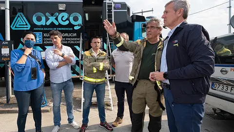 Alfonso Rueda visita zona de incendios en Galicia