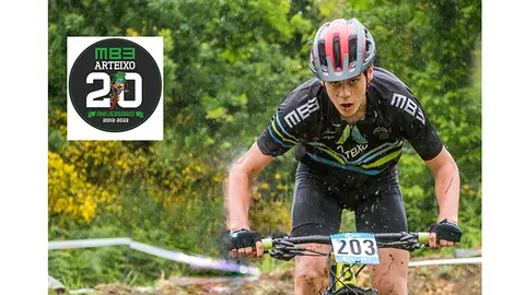 deportistas de toda Galicia en el torneo minibtt organizado dentro d elas fiestas de arteixo