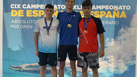 nadadores de Arteixo destacan en en campeonato de Espa&ntilde;a 