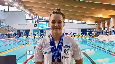 Paula Otero es la nadadora m&aacute;s internacional del Club Nataci&oacute;n Arteixo