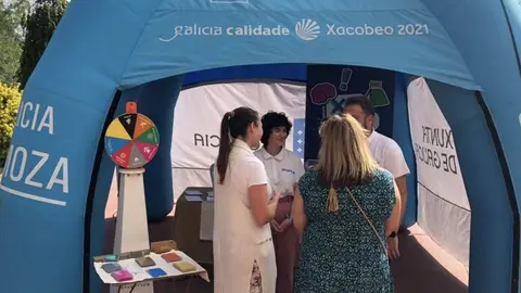 A directora xeral de Xuventude,
Participaci&oacute;n e Voluntariado, Cristina Pichel, asistiu ao II Encontro Mocidade
Voluntaria.