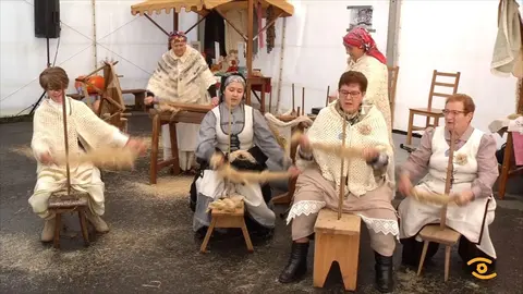 Mulleres limpando a estriga na X Tasca do li&ntilde;o de 2018