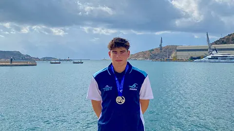 Mateo Garc&iacute;a logro la medalla de plata en aguas abiertas en Cartagena