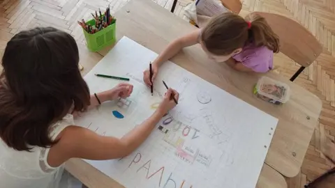 ONG Educo d&iacute;a internacional educaci&oacute;n