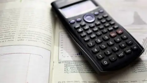 nova calculadora cient&iacute;fica que incl&uacute;e lingua galega