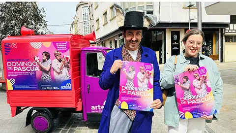 Campa&ntilde;a de Pascua Arteixo CCA 2023 con el conejo que recorre las calles