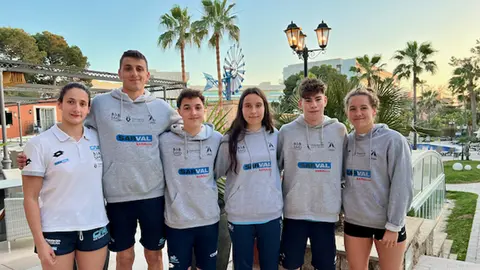 Nadadores de CNA en campionato en Palma de Mallorca