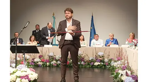 Carlos Calvelo jura como alclade de Arteixo por cuarta vez consecutiva