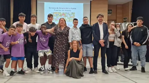 Foto Clausura Dese&ntilde;a o teu futuro: Concello de Arteixo