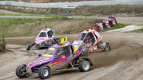 Iago Rodr&iacute;guez compitiendo en el campeonato gallego de Carcross Junior en Arteixo.