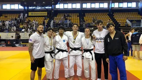 Membros do Judo Club Arteixo desprazados &aacute; Supercopa de Espa&ntilde;a Junior de Judo.