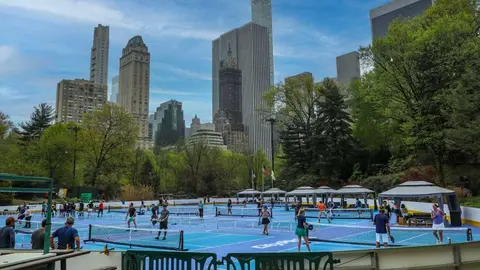 Pistas de Pickleball montadas en Central Park, New York.