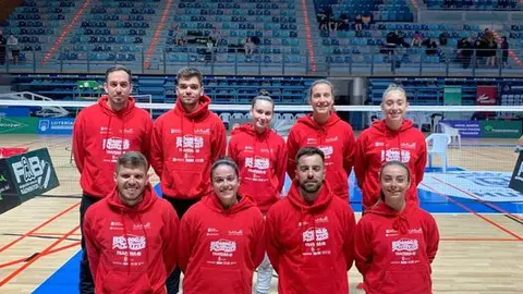 Foto de equipo del Club Escola Rosal&iacute;a Peixes Vimar.