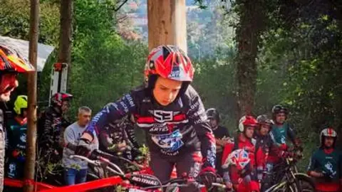 Trial disputado en Vilagarc&iacute;a por los pilotos del CMMA.