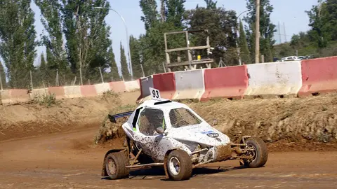 Ant&oacute;n Mu&iacute;&ntilde;os en su La Base SX01.