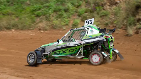 Ant&oacute;n Mu&iacute;&ntilde;os en el Autocross de Carballo.