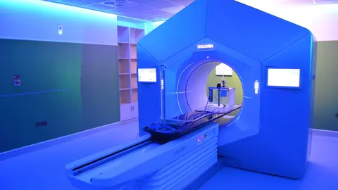 Nuevo acelerador de radioterapia en el Centro Oncol&oacute;gico de Galicia.
