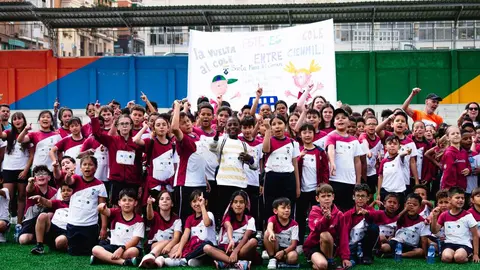 53 colegios de Galicia corren contra la leucemia infantil.