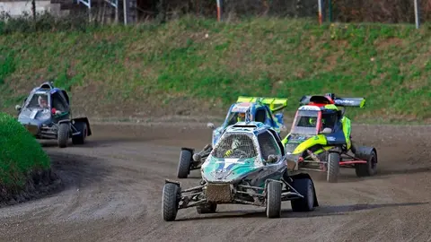 Ant&oacute;n Mu&iacute;&ntilde;os en el Carcross Trophy de Arteixo.