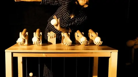 "Compa&ntilde;a", el nuevo espect&aacute;culo de Xampatito Pato, llega al Auditorio Arteixo.